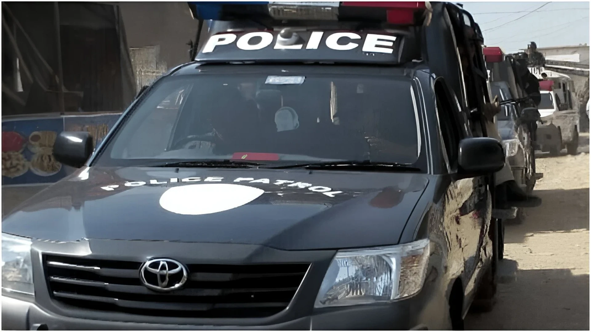 کراچی: بغیر نمبر پلیٹ والی موبائل میں سوار سادہ لباس اہلکاروں کی مبینہ ڈکیتی پر وزیر داخلہ سندھ کا سخت نوٹس