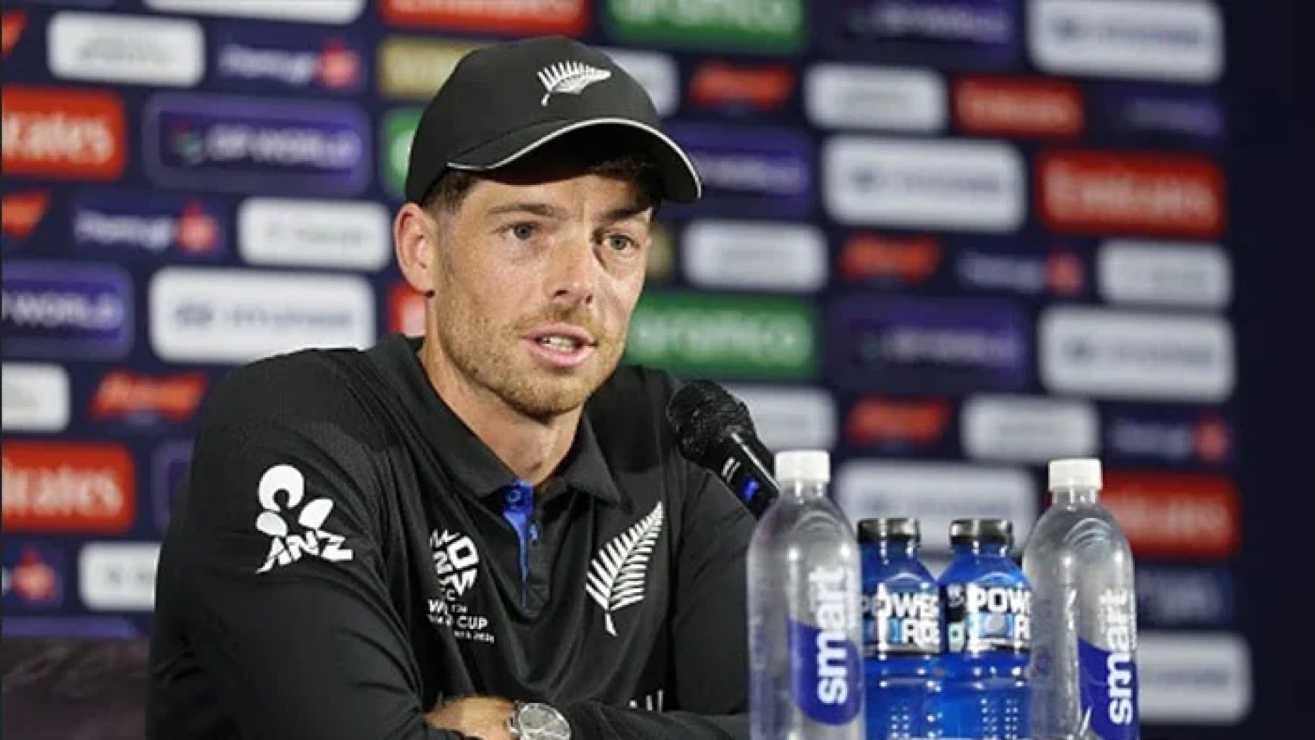 کیوی کپتان مچل سینٹنر کا بھارت کے خلاف فائنل میں شائقین کو خاموش کروانے کا عزم