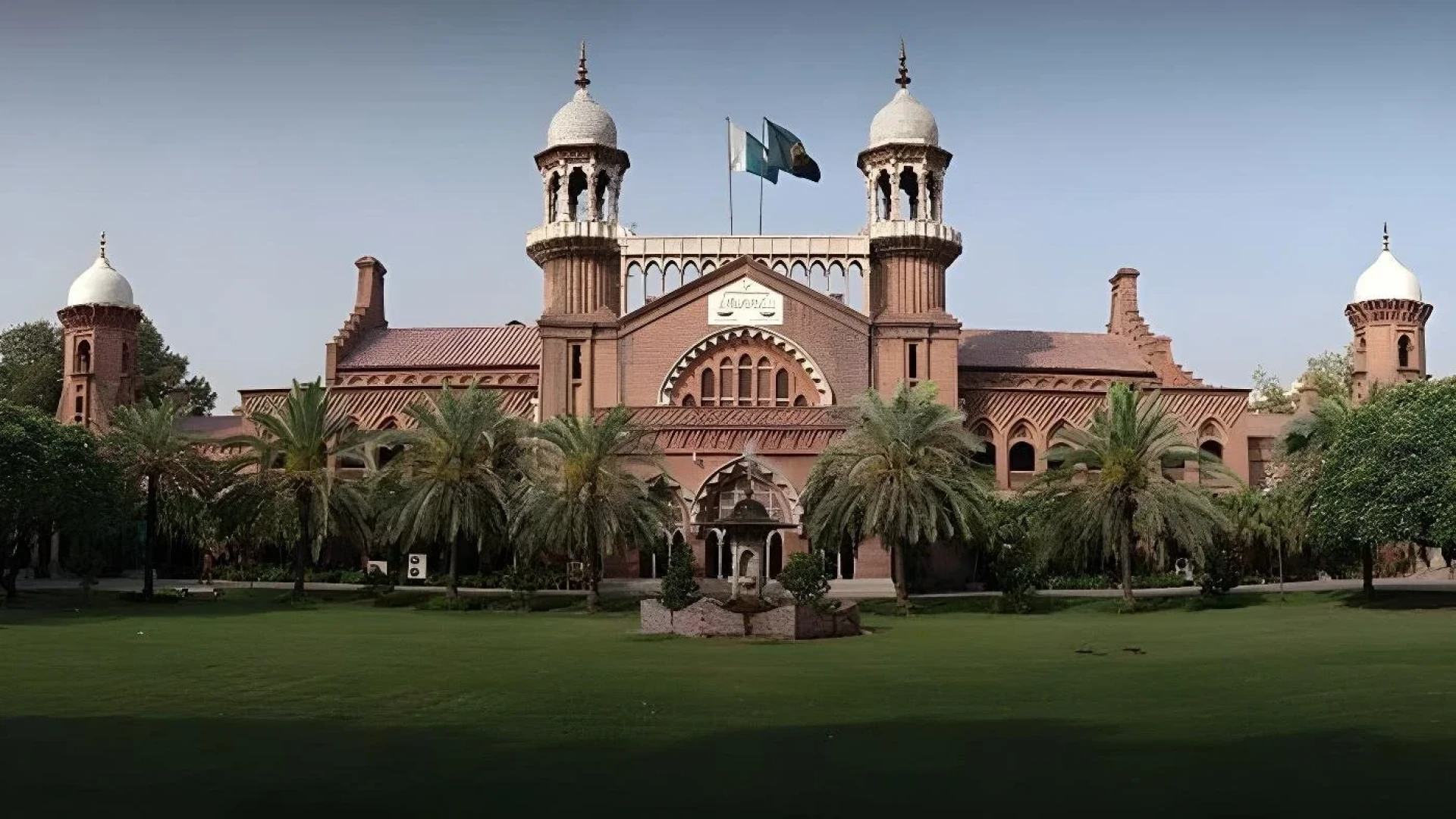 میشا شفیع کے خلاف 50 لاکھ ہرجانے کا فیصلہ مشروط طور پر معطل